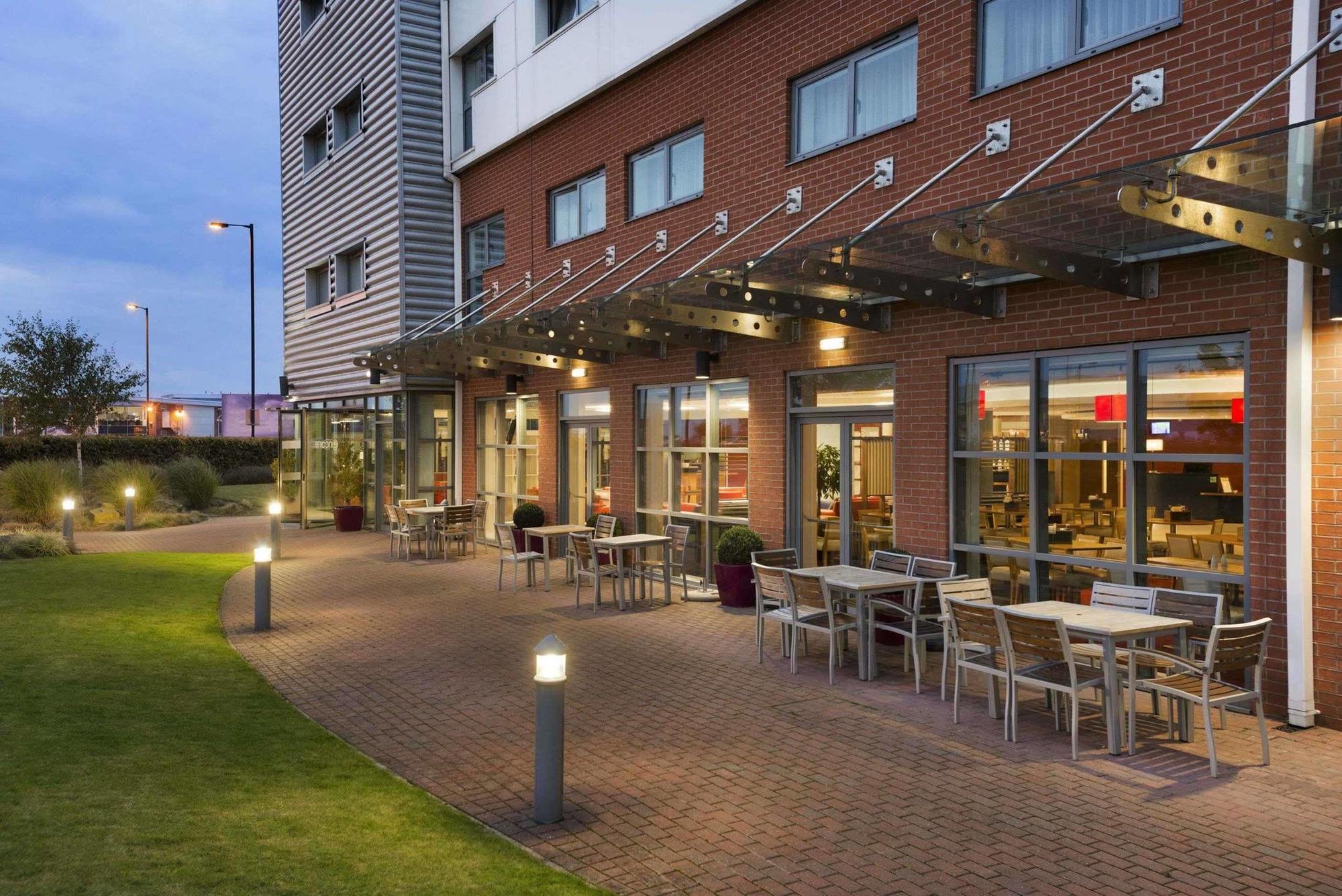 Ramada Encore Doncaster Exterior photo